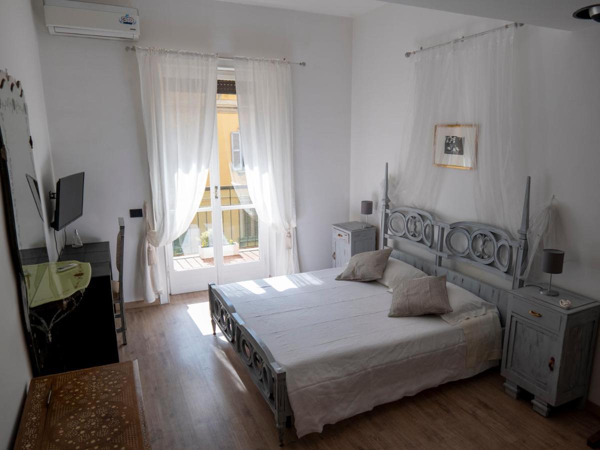 Beautiful Floral Apartment On Navigli ميلان المظهر الخارجي الصورة